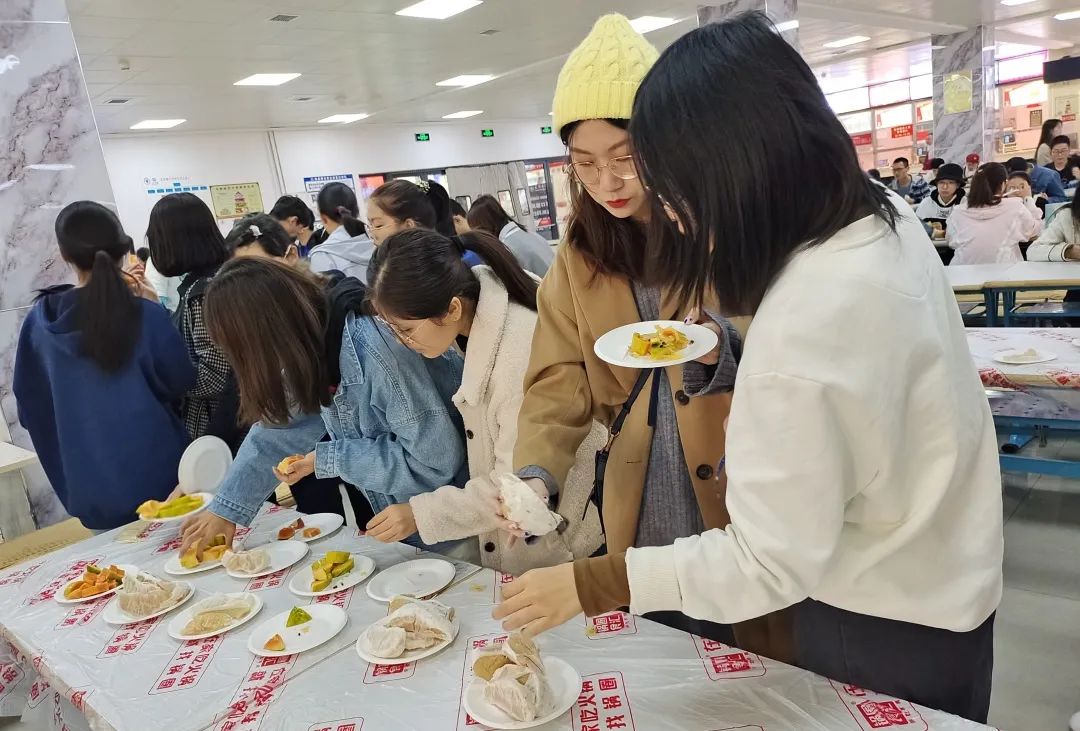 天（水）津（果）大学祝你红红“火”“火”，心想事“橙”！