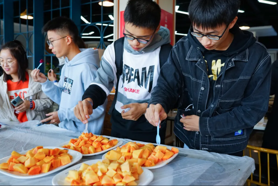 天（水）津（果）大学祝你红红“火”“火”，心想事“橙”！
