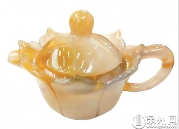 第三届泉州市文化创意产品展暨传统工艺美术精品展开幕