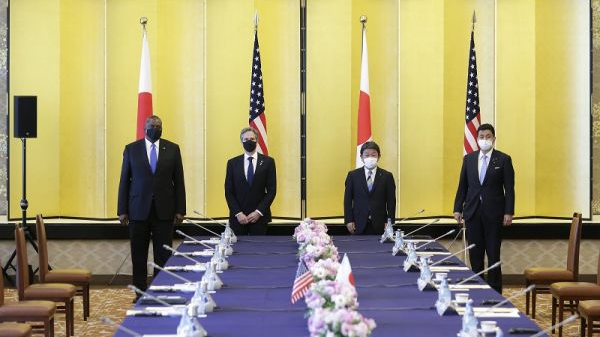 ��Ҽ�����߶Ⱦ��裡�ձ���Ŀ�ʼ�ж��ˣ�Ϊ������Ԥ̨����׼��