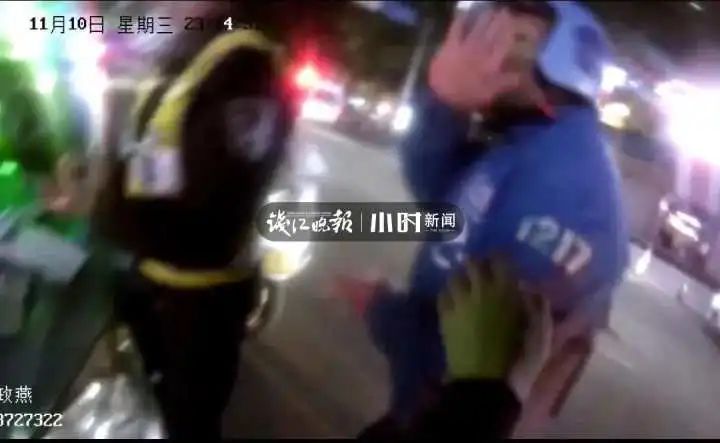上了全国热搜！浙江这位“不断道歉”的民警小哥哥，我们找到了