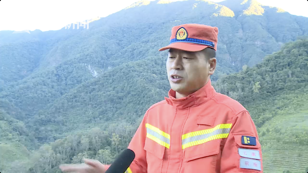 云南普洱：地质调查局失联人员雨衣碎片被发现