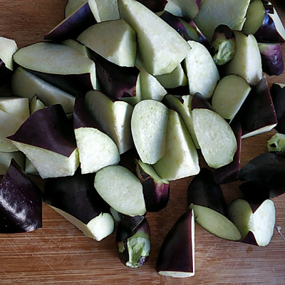 茄子燉土豆,茄子燉土豆的家常做法