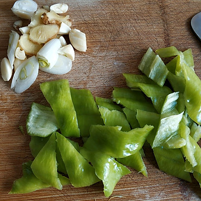 茄子燉土豆,茄子燉土豆的家常做法