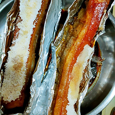 脆皮烤肉的做法（简单易做脆皮烤肉五花肉的另一种吃法）
