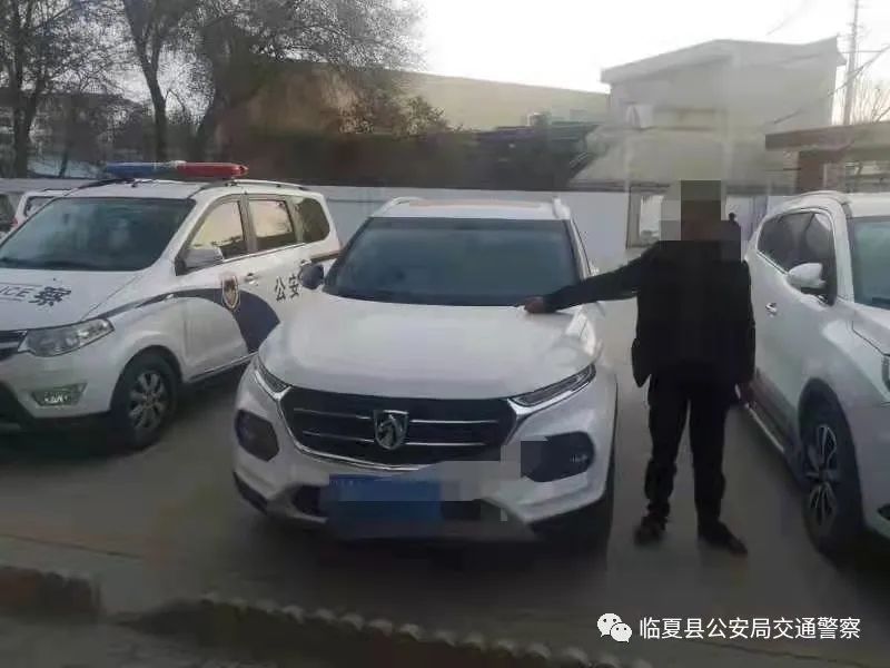 与妻斗气 醉酒驾车找交警
