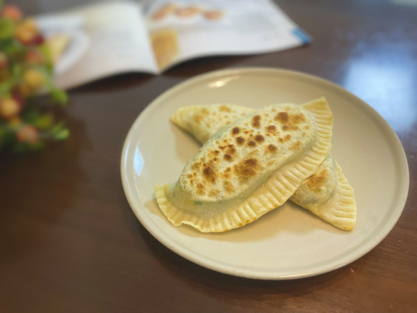 韭菜盒子,韭菜盒子怎么和面又軟又好吃