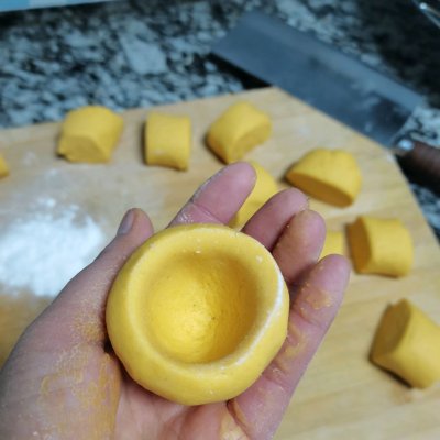 窩窩頭,窩窩頭一塊錢四個(gè)什么梗