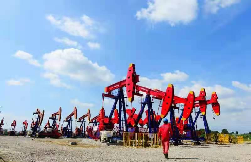 解放常压页岩气的开拓者，华东石油局油气当量突破200万吨
