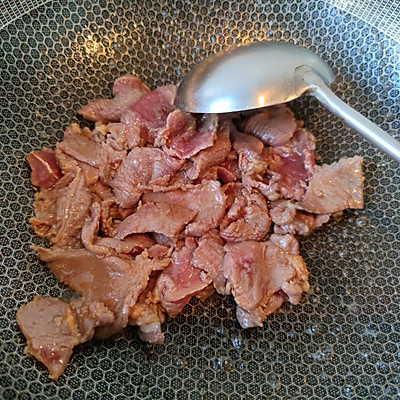 葱爆羊肉的做法,葱爆羊肉的做法步骤
