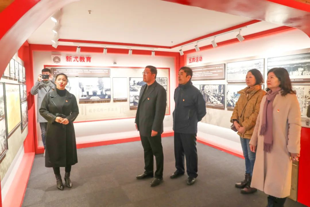省商务厅服务贸易和商贸发展处党支部到济南新材料产业园区开展主题党日活动