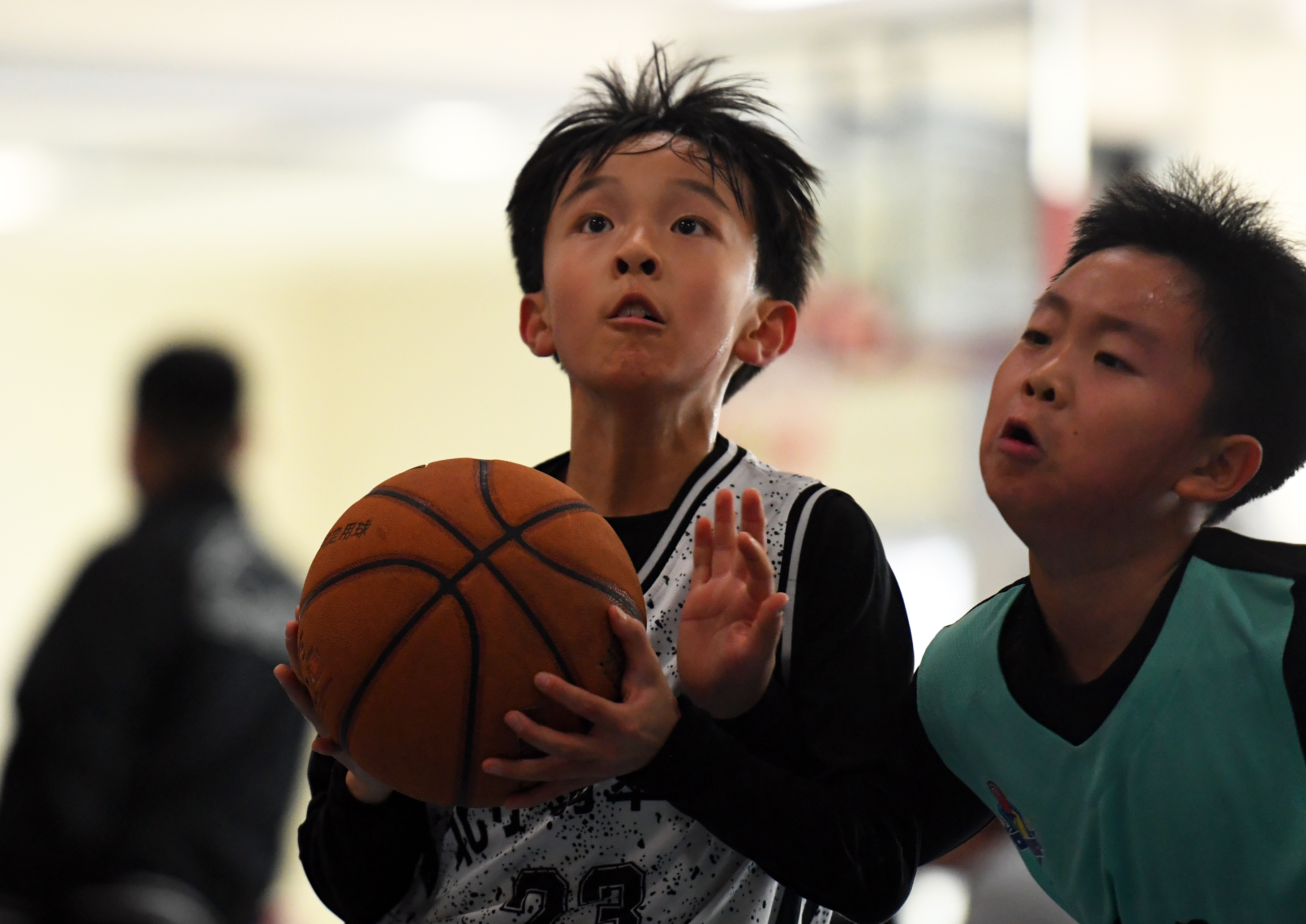 小学生打篮球比赛要有多少人(篮球——北京市第一届小学生篮球比赛开赛)