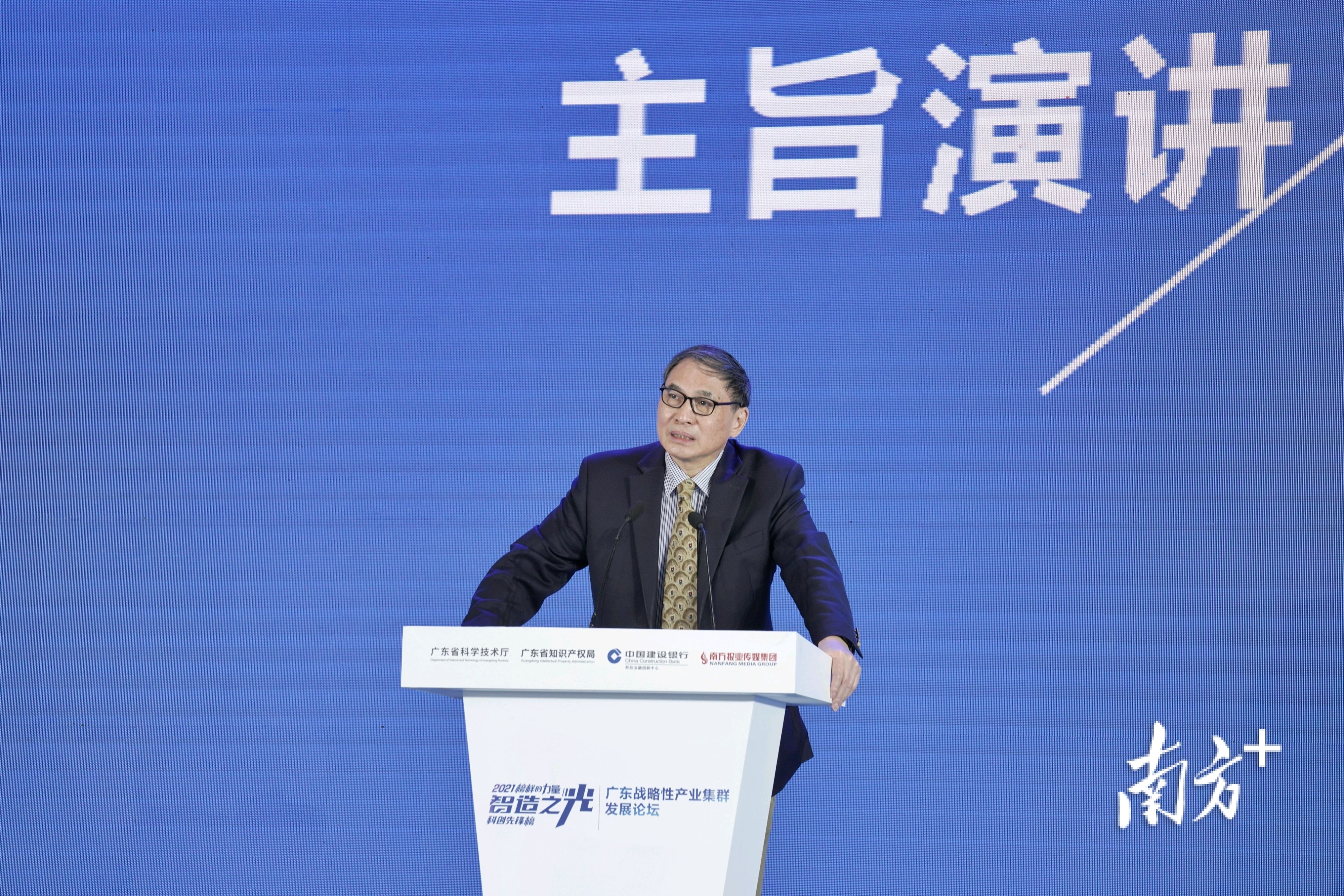 ֣���꣺�й���Ҫ��ϵͳ���˲Ž��軷�����������˲�