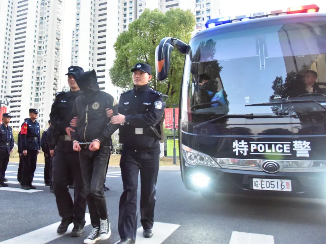 冒充軍人將女性引流到“殺豬盤”當涂警方鏟除一電信詐騙團伙