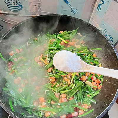 韭菜炒河虾,韭菜炒河虾怎么做