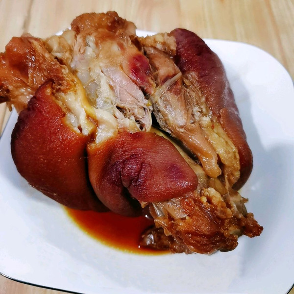 肘子的家常做法(农家青椒烧肘子)-骁龙网