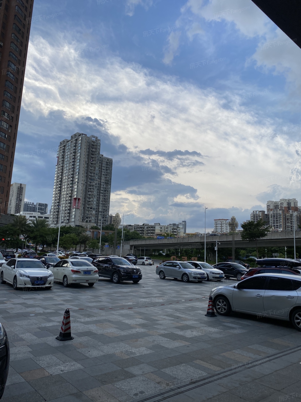 惠城君尚瑞景 VS 东江湾PEO，哪个更宜居？