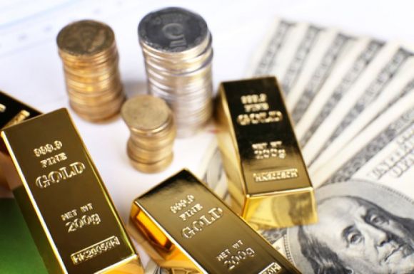 美联储强硬立场重创贵金属：白银跌5%，黄金或跌至1500美元，能买底吗？