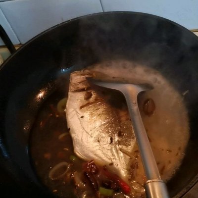 紅燒平魚的做法,紅燒平魚的做法和步驟