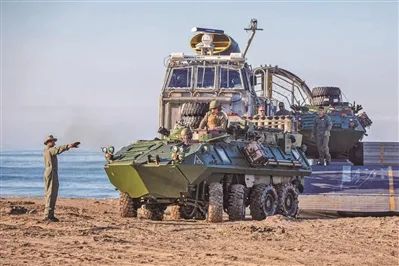 �����ӽ��о�����ɫ�ش�ս����