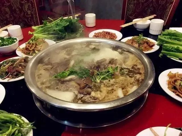 想滑雪？不必跨越南北！
