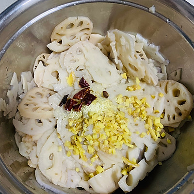 涼拌藕片,涼拌藕片的做法