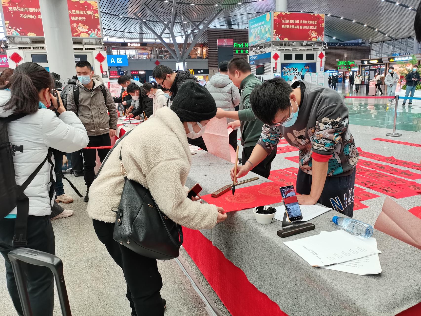 春运期间长沙南站预计发送旅客820万人