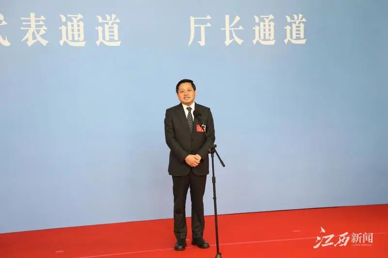 第二场“代表通道”“厅长通道”来了！6位省人大代表答记者问