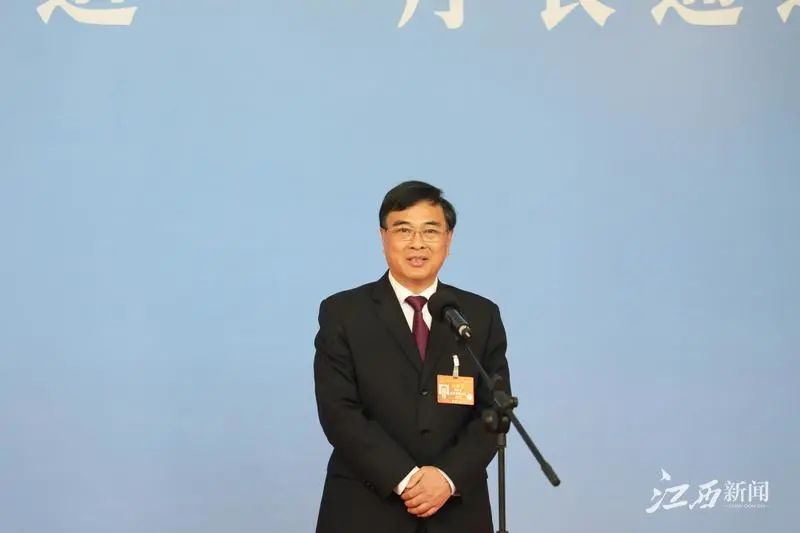 第二场“代表通道”“厅长通道”来了！6位省人大代表答记者问