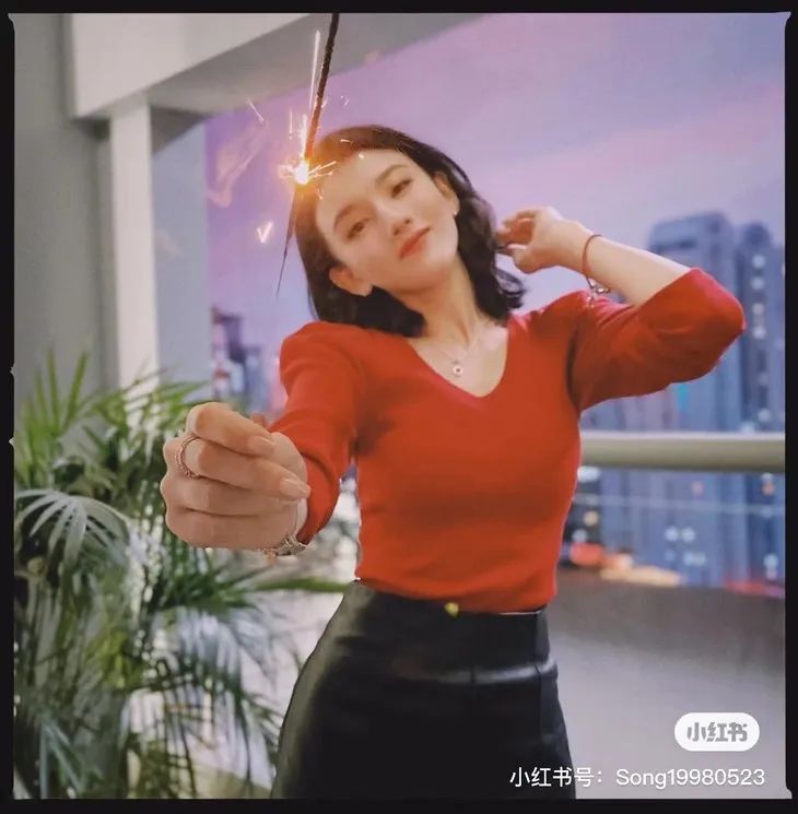 赵今麦为什么这么好看（赵今麦穿搭）