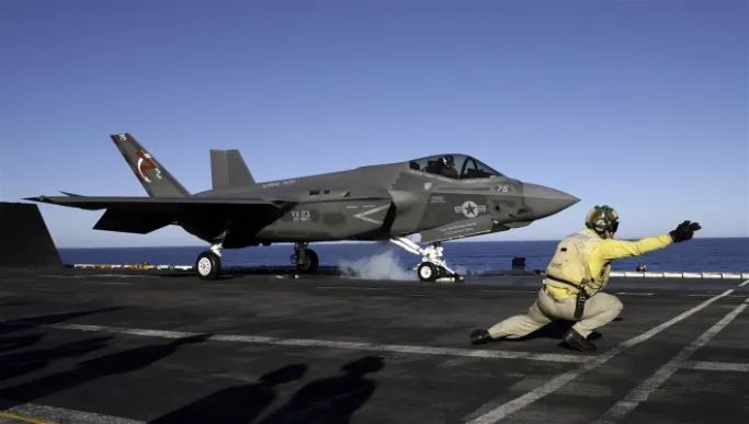 ��Ҽ��������������Ϻ��Եĸ�ͷ����һ��