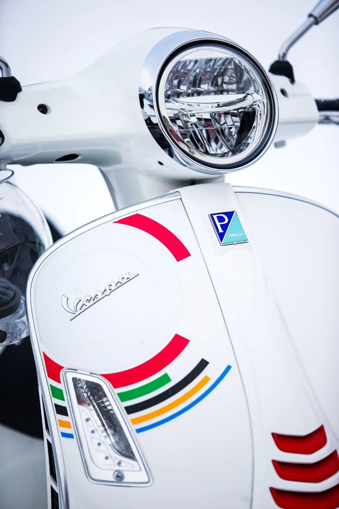 冬日進行時，Vespa GTS 300 Super Sport特別版車型伴你收獲冰雪“騎”緣