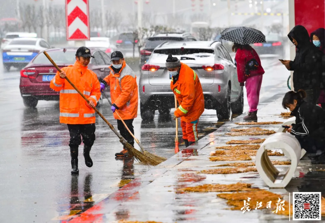 注意！武汉今天这场雪越下越大，气温要降至0℃以下……