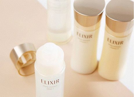 九款保濕水乳，過年養出好氣色
