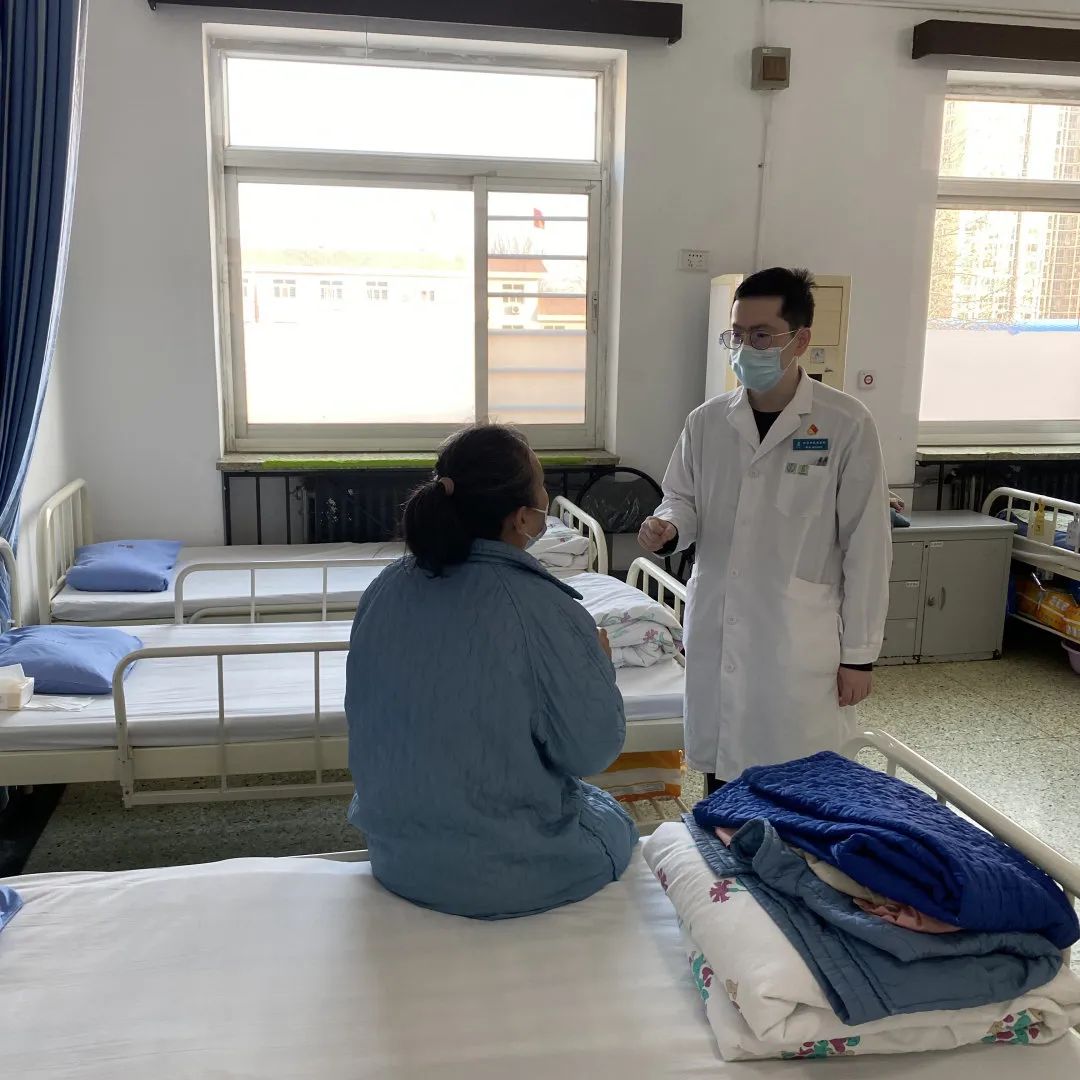 关于回龙观医院检查陪护加挂号检验结果异常及时告知，早做处理的信息