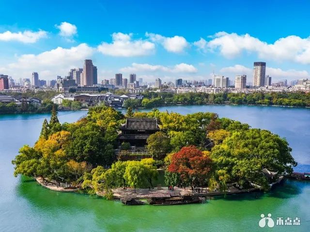 一起向未来，奋斗吧，虎年！让我们把每一天都过成闪闪发光的日子