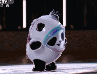 日本记者是他最大粉丝？冬奥吉祥物冰墩墩成功出圈，实在太可爱了