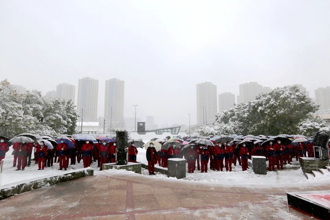 接續奮斗百年路 揚帆起航新征程