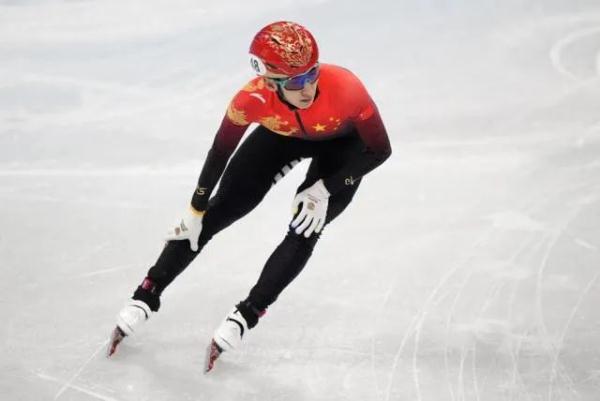 28岁的武大靖长着50岁的脚：永远不要低估拼搏的力量