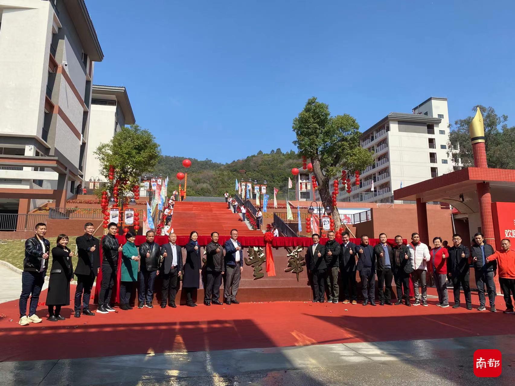 虎年开学首日，顺德两所新学校启用！今年新增学位1.5万个