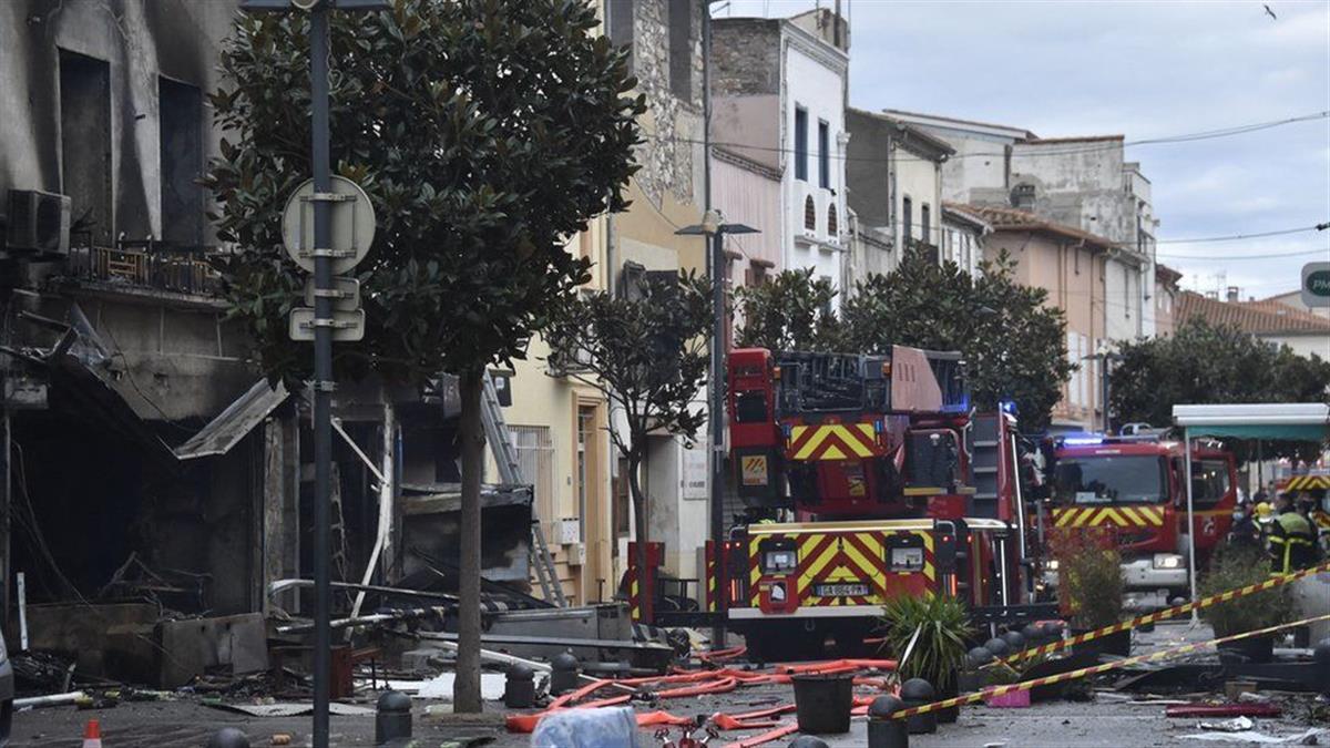 法国一建筑突然爆炸引发大火，已致7死20伤，包括两名儿童
