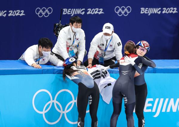 奥运会女生运动项目有哪些(北京冬奥会｜短道速滑女子1500米：韩国选手崔敏静夺冠 韩雨桐获第七名)