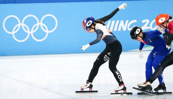 奥运会女生运动项目有哪些(北京冬奥会｜短道速滑女子1500米：韩国选手崔敏静夺冠 韩雨桐获第七名)