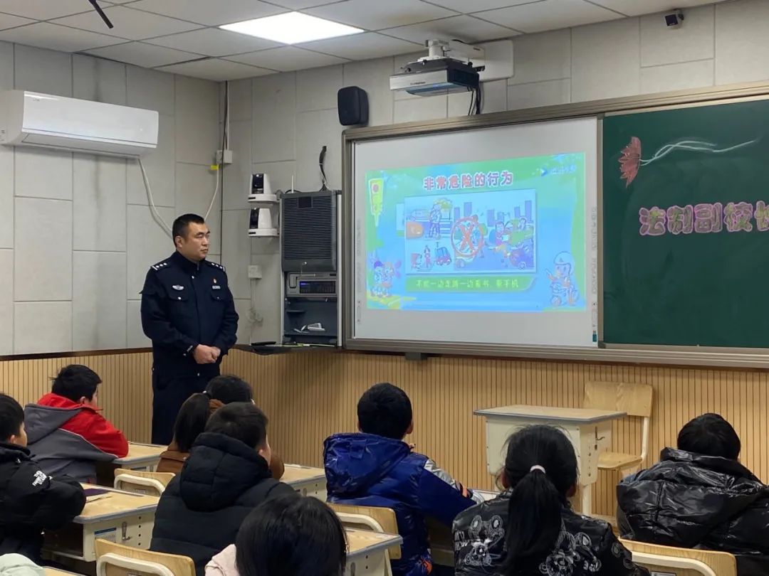 “神兽归笼”，南浔公安护航平安开学季“虎”力全开！