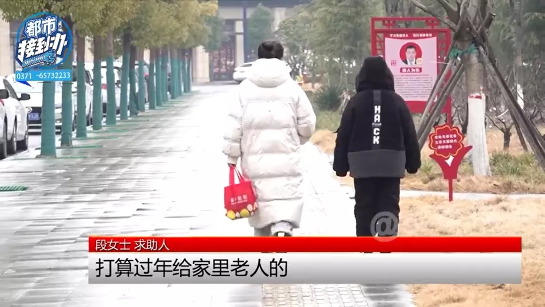 10岁娃花9800元买奥特曼卡片！老板：一次几百块钱不多啊