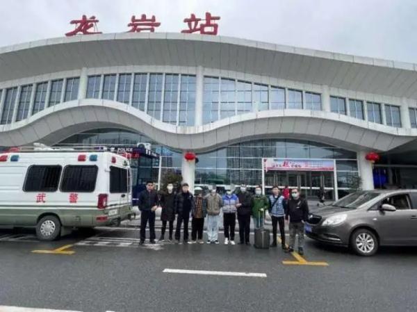 送宝马给爸爸庆生，在校大学生竟靠这赚钱！5人被抓……