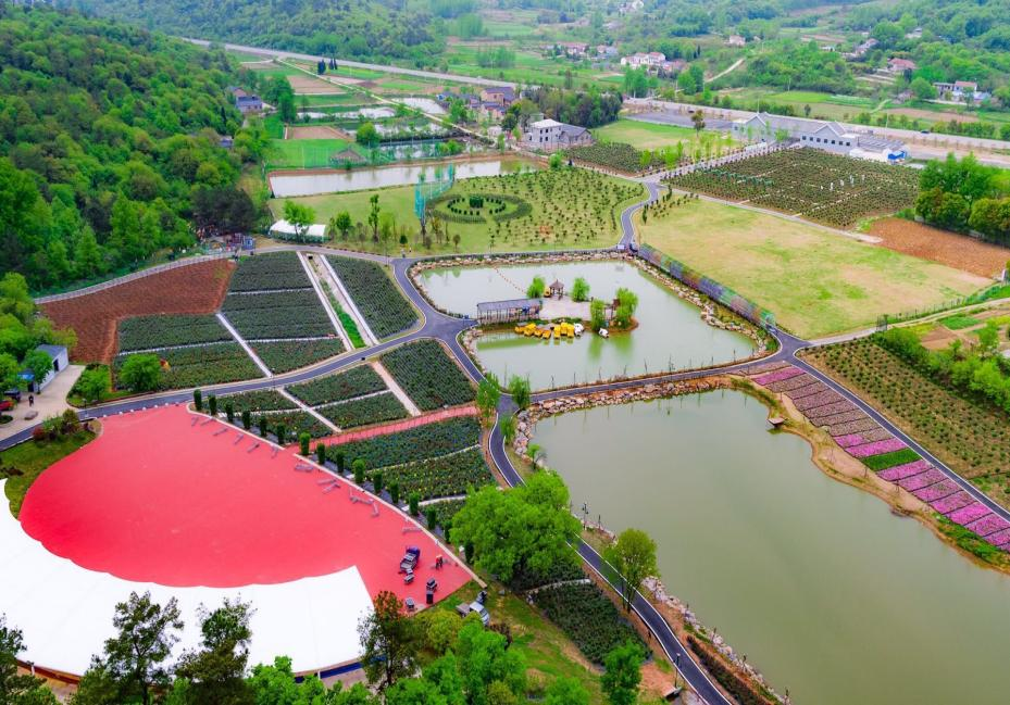 春游湖北旅游名村，寻觅“向往的生活”！