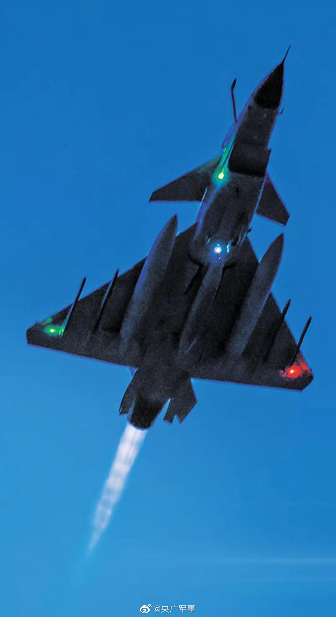 ��Ӫ��Ӳ����̧ͷ