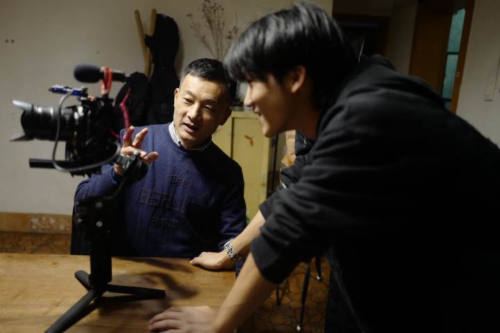 4个月，3500元，16岁杭州少年拍了一部电影，叫《完美谎言》