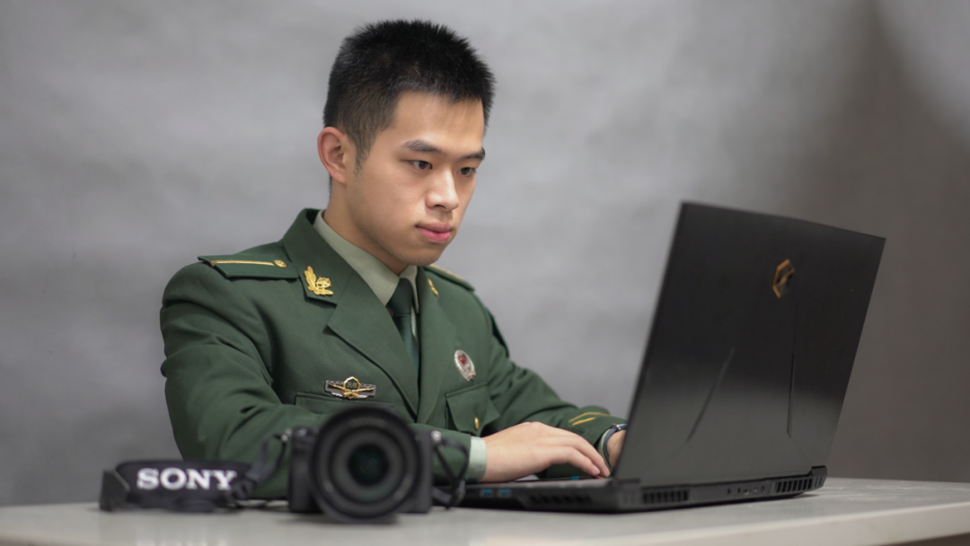 朗吧丨军校的模样